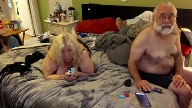 BigDaddyandSweetMama Chat XXX live