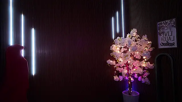 xxforyoureyesonlyxx élő XXX-chatje