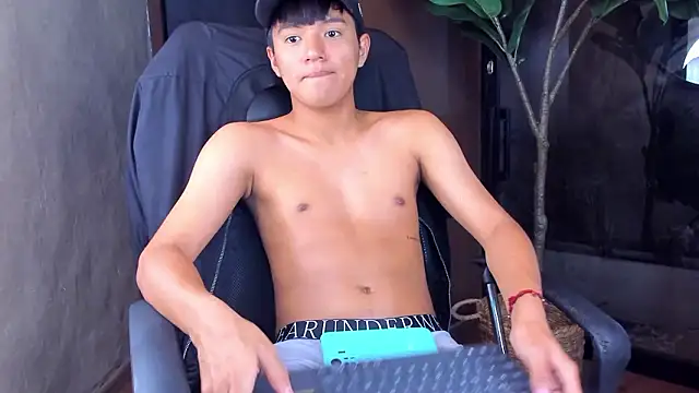 isaac_grimm: онлайн-секс-чат