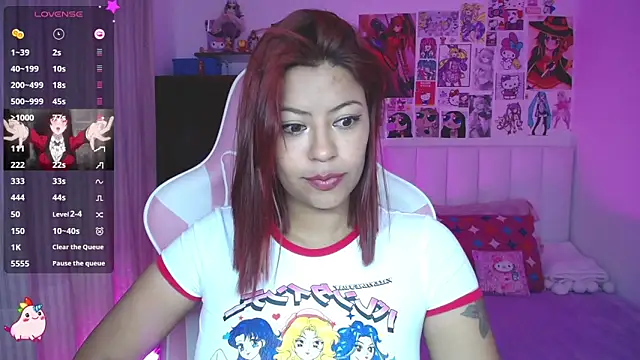 Danna_Soffia élő XXX-chatje