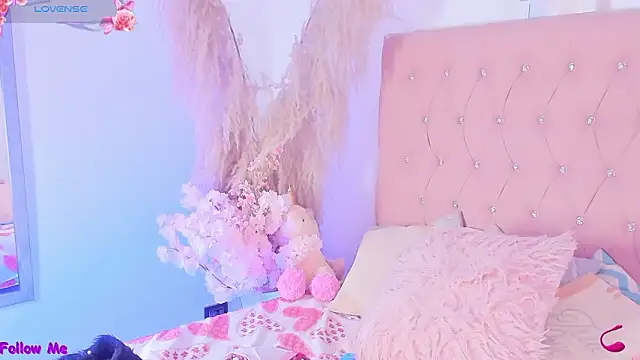 SophieRossi élő XXX-chatje