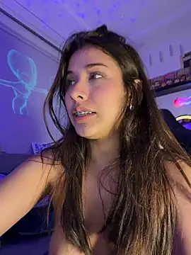 crystal_bunny7 élő XXX-chatje