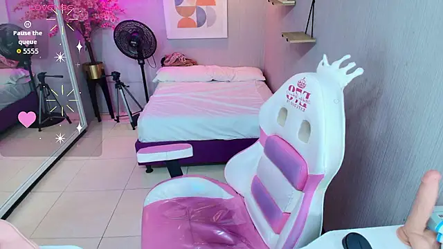 Maggy_t18n Live XXX chat