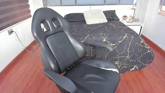 Mariana_Joness' Live XXX Chat