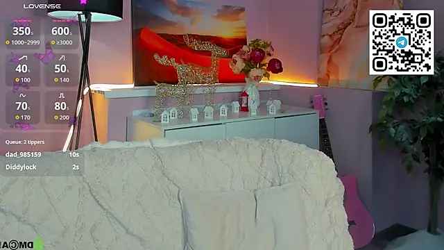 Czat XXX na żywo – CherryLexi_