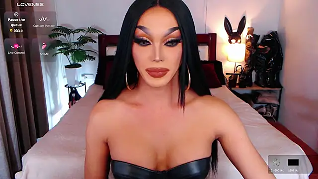 xQueenElektrax's Live XXX Chat