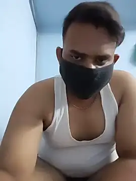 Seducer_boy: διαδικτυακό σόου στην κάμερα