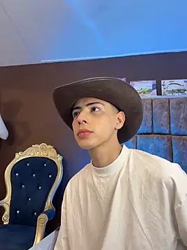 Sebastian_ReedのライブXXXチャット