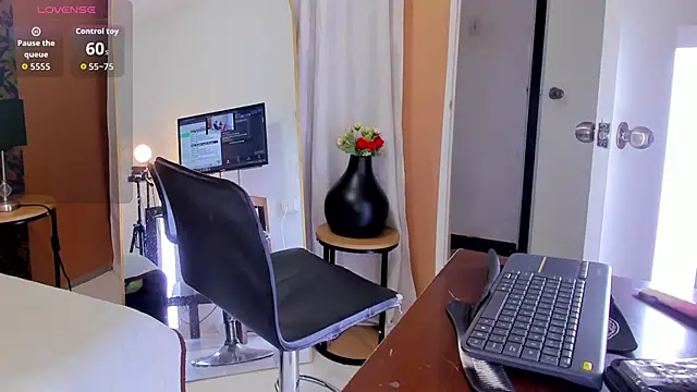 Show modela azumi_s04 na web-kameri