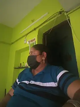 Villageanuty Adlı Modelin Web Kamerası Şovu