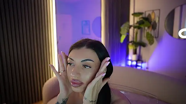 KaylaLuxx_ Webcam show