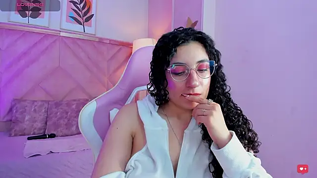 DemiJones_ Chat XXX in diretta