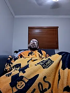 Chat XXX en directo de Zander823