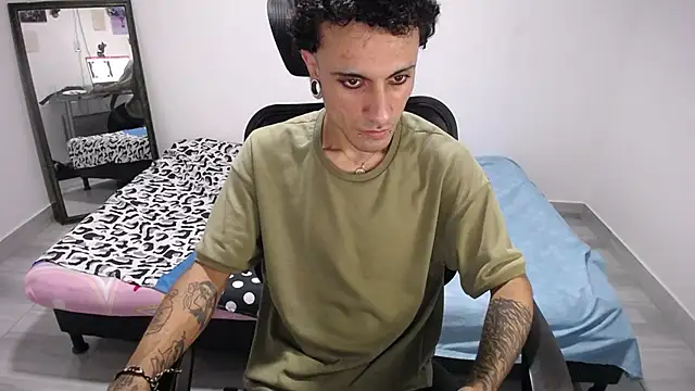 Chat XXX en directo de present_the_magic