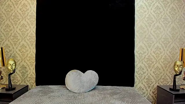 TanyaCastello élő XXX-chatje