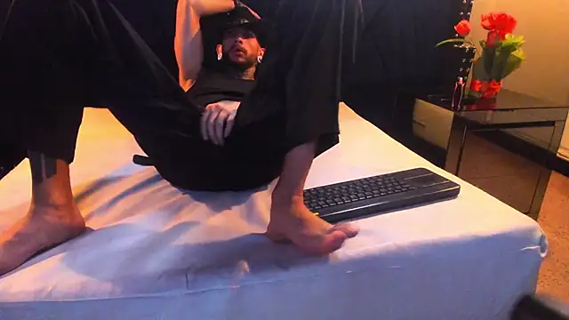 Chat +18 de axel_valtier ao vivo