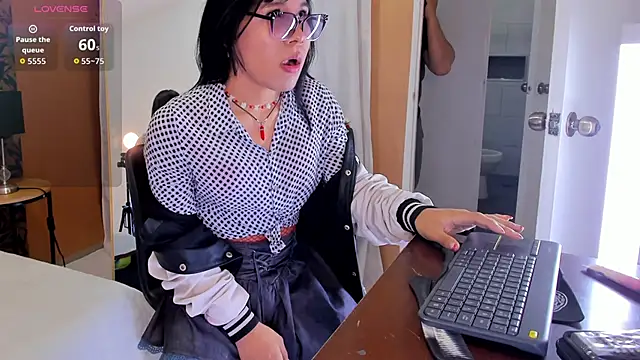 دردشة azumi_s04 الجنسية المباشرة