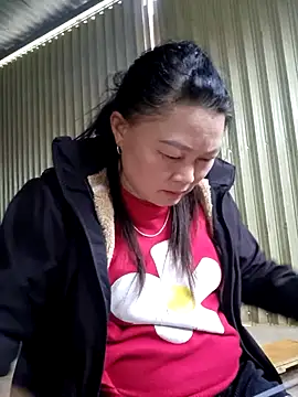 yoowwmr élő XXX-chatje