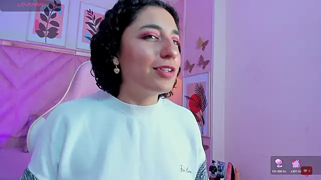 Chatroom XXX en direct de DemiJones_