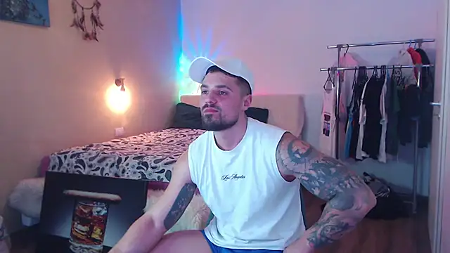 Tiberius_hunk: απευθείας συνομιλία ΧΧΧ