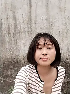 Chatroom XXX en direct de linda_bae00