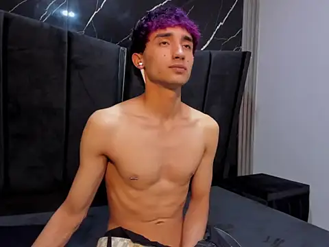 KrisX_hl লাইভ XXX চ্যাট