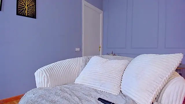 Awww_Ella: онлайн-секс-чат