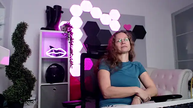 AnnikaRose élő XXX-chatje