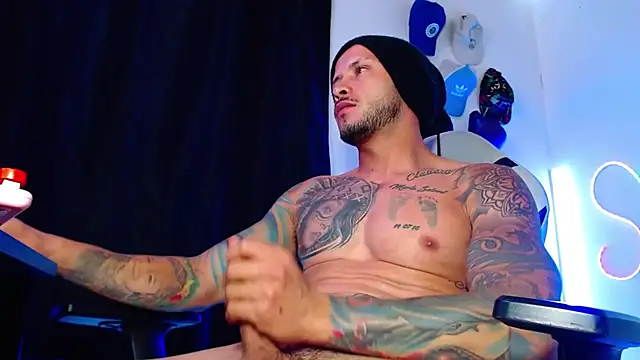 Онлайн чат XXX sebastian_horny