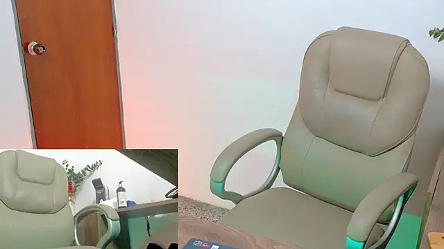 دردشة KaelSwitch الجنسية المباشرة