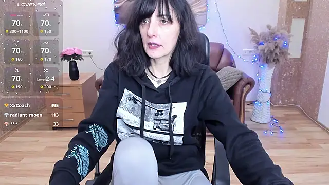 Dana_Haliti élő XXX-chatje