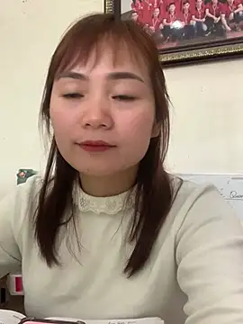 Bana-gibee live XXX chat