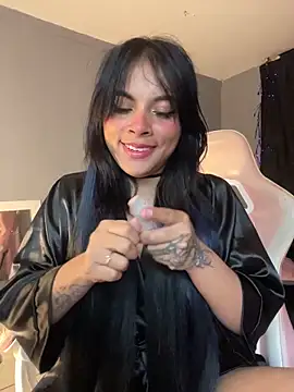 sophie_banks élő XXX-chatje