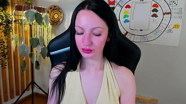 NaomiBlakes élő XXX-chatje