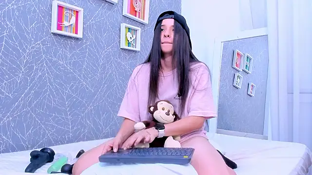 ViictoriiaSaenzのライブXXXチャット