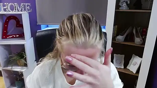 แชท XXX สดของ Zoey_Erotic