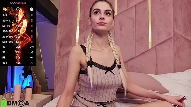 SelenaDaze live XXX chat