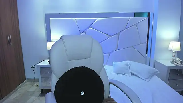 Natasha_Kiim_: απευθείας συνομιλία ΧΧΧ