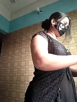 Idhika-Paul 即時 XXX 聊天