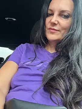 -OLYA- 即時 XXX 聊天