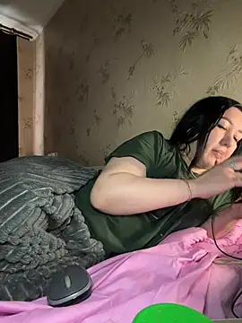 Naughtbaby_2025 Adlı Modelin Canlı XXX Sohbeti