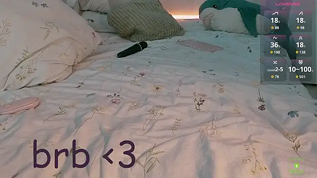 Erytheia élő XXX-chatje