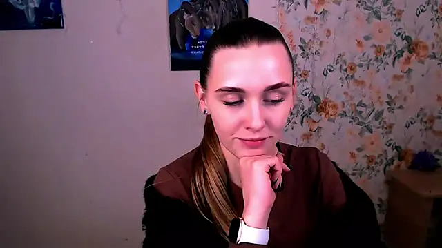 Doll_Angelina Adlı Modelin Canlı XXX Sohbeti