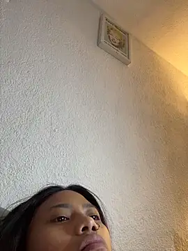 Mia-miauuuuu live XXX chat