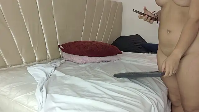 aly_n_sebas Live XXX Chat