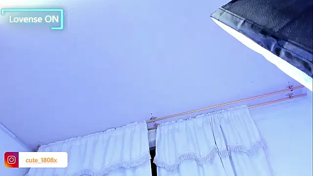 Sofiia_cute_ 在線直播表演