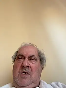 csikar: онлайн-секс-чат