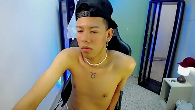 Tupac_D Chat XXX live