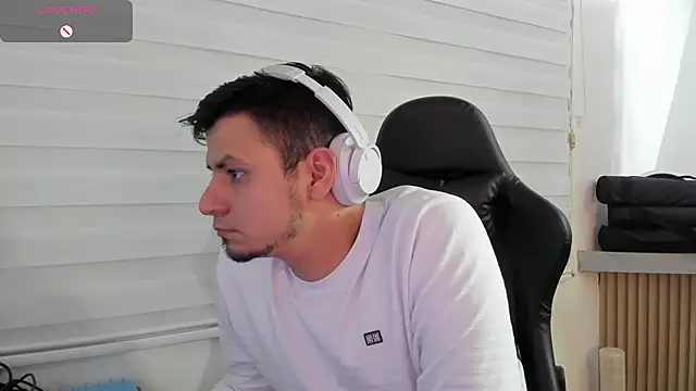 دردشة Rick_Adams الجنسية المباشرة