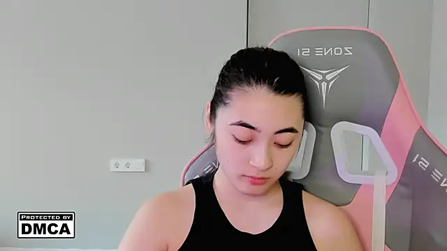 MeilideQian1 Adlı Modelin Canlı XXX Sohbeti